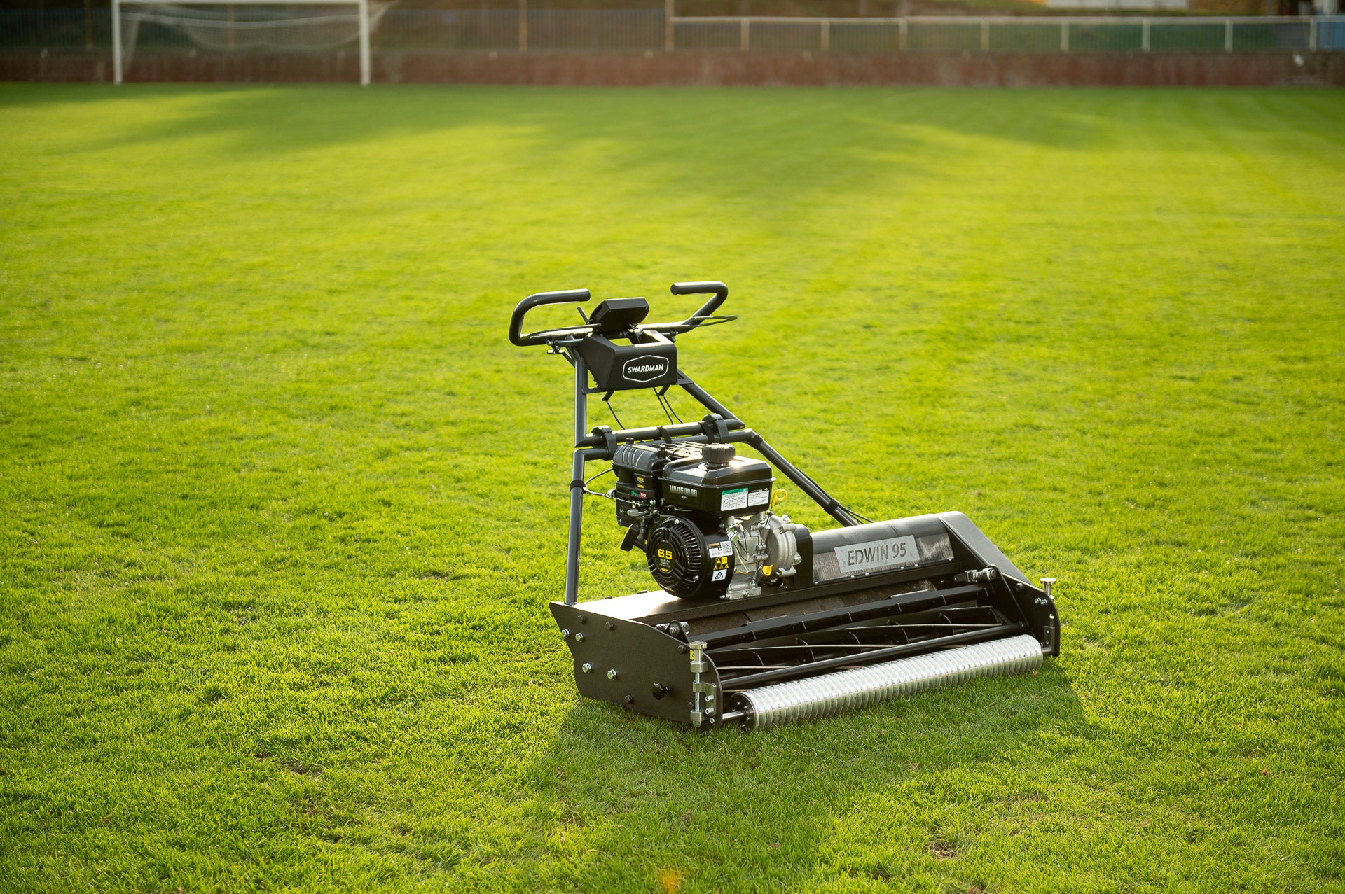 Mașină de tuns iarba elicoidală Swardman Edwin PRO 95