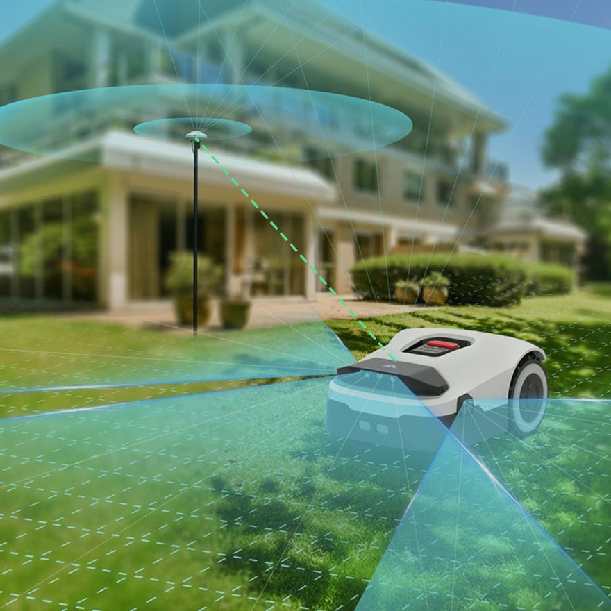 Robot Genie detectand suprafata de gazon din gradina care urmeaza a fi tunsa.