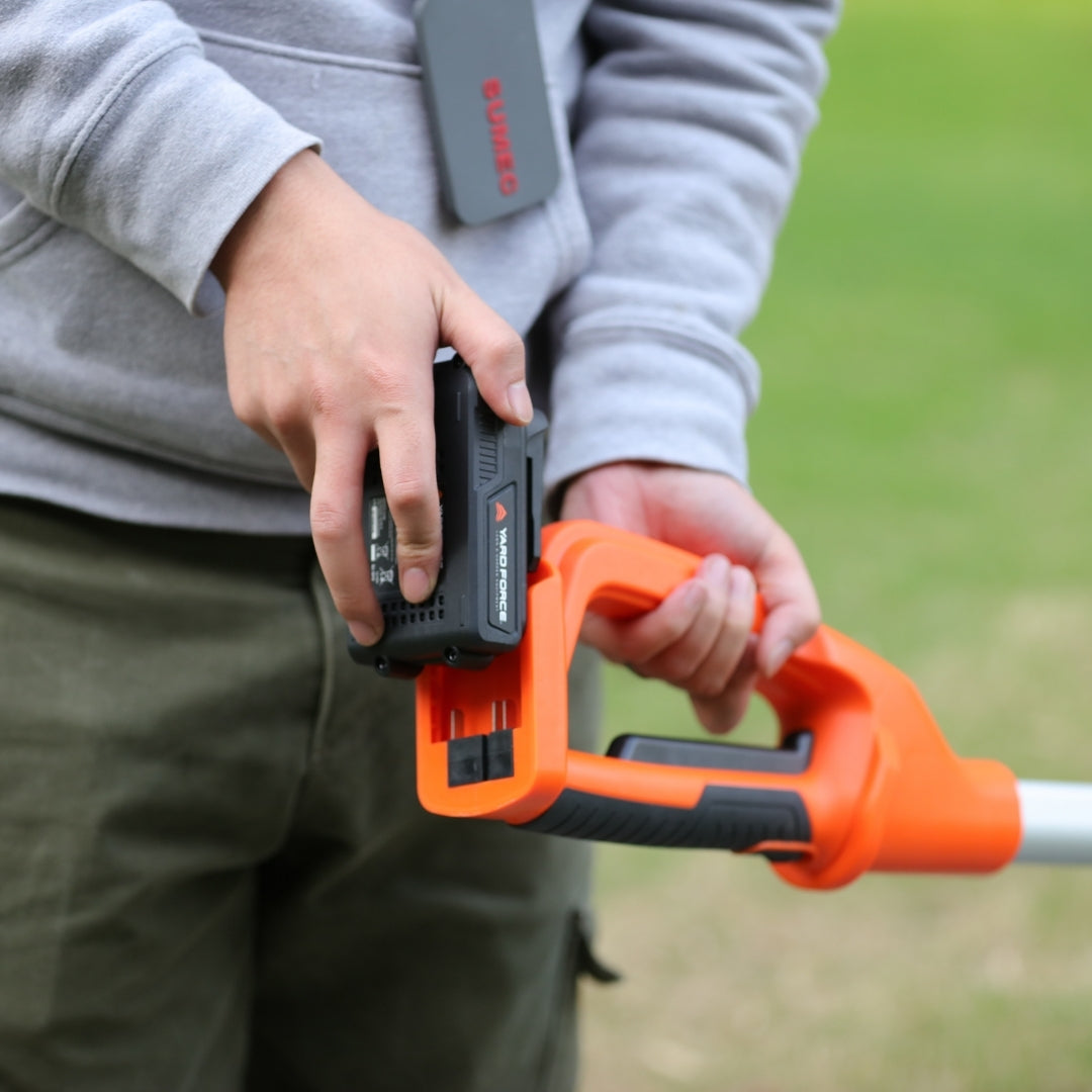 Fierăstrău telescopic pentru crengi Yard Force LS C20 cu acumulator, 20V, lamă 20 cm