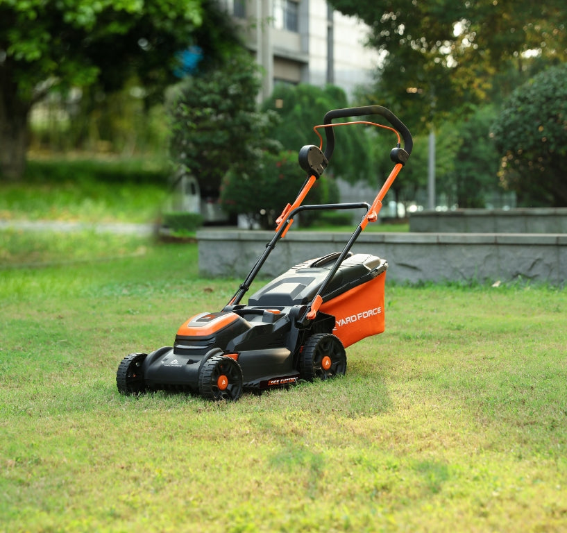Mașină de tuns gazon / iarba Yard Force LM C40B cu acumulator, 40V, 40 cm
